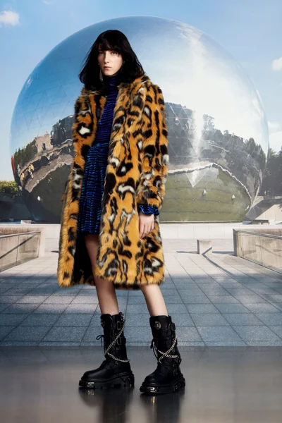 Look 7